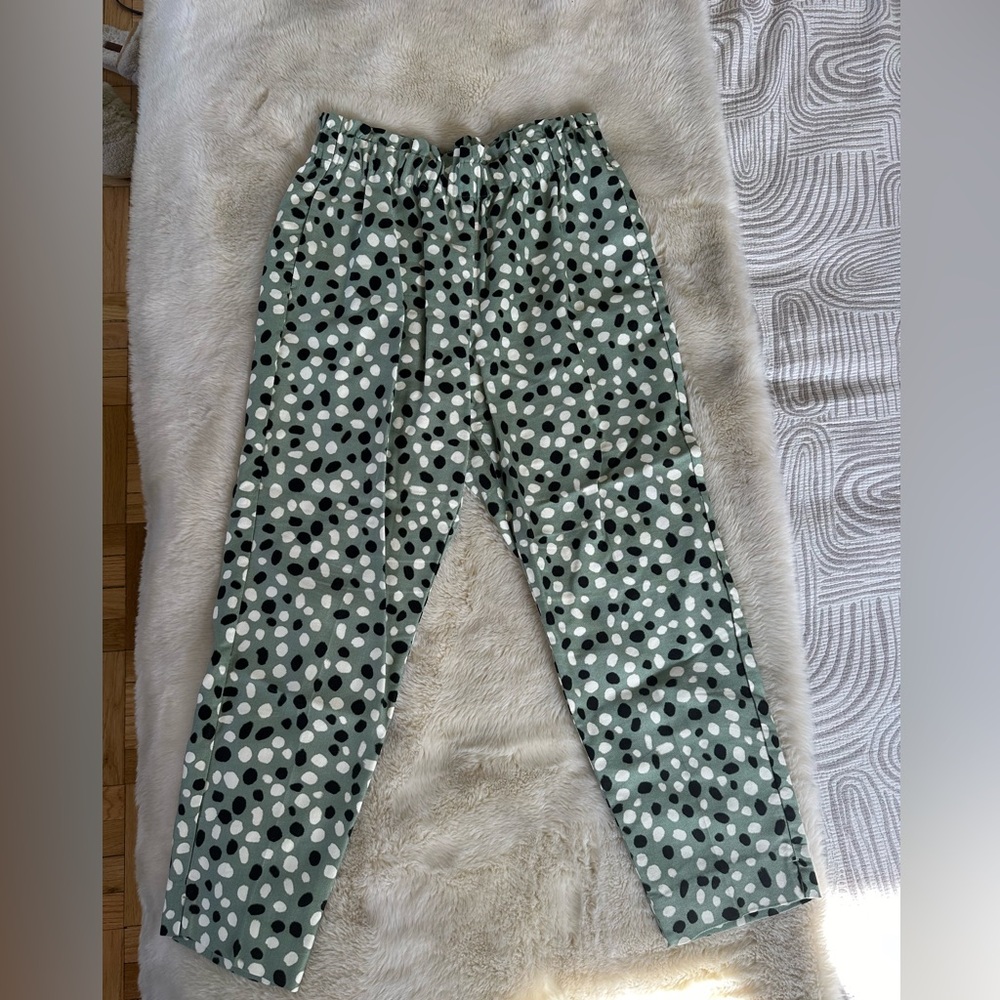 Ann Taylor spotted pants, size M